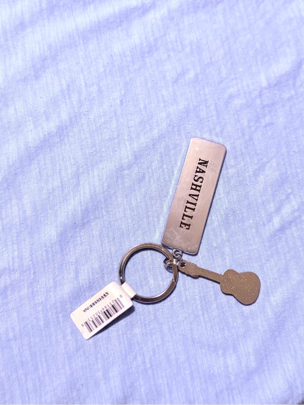 Country Music Hall of Fame Keychain - Guitar Nashville